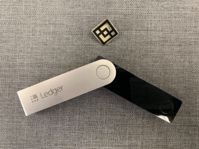 Ledger Nano X - 2023年硬件钱包测评-我爱收益