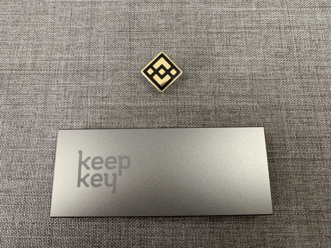 KeepKey - 2023年硬件钱包测评-我爱收益
